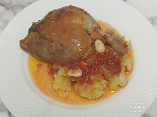 Jak uvařit kachna v rajčatovo kaparové omáčce? Snadné recept, připravený za 90 a více minut